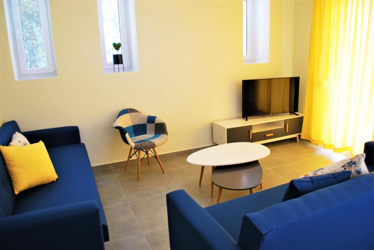 Q Luxury Rooms Paleros Exteriör bild