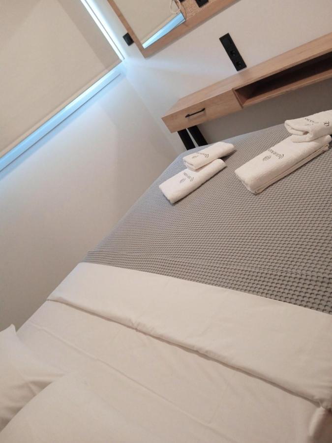 Q Luxury Rooms Paleros Exteriör bild