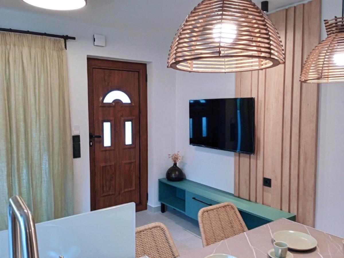 Q Luxury Rooms Paleros Exteriör bild