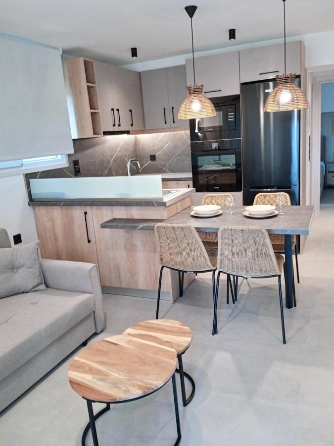 Q Luxury Rooms Paleros Exteriör bild