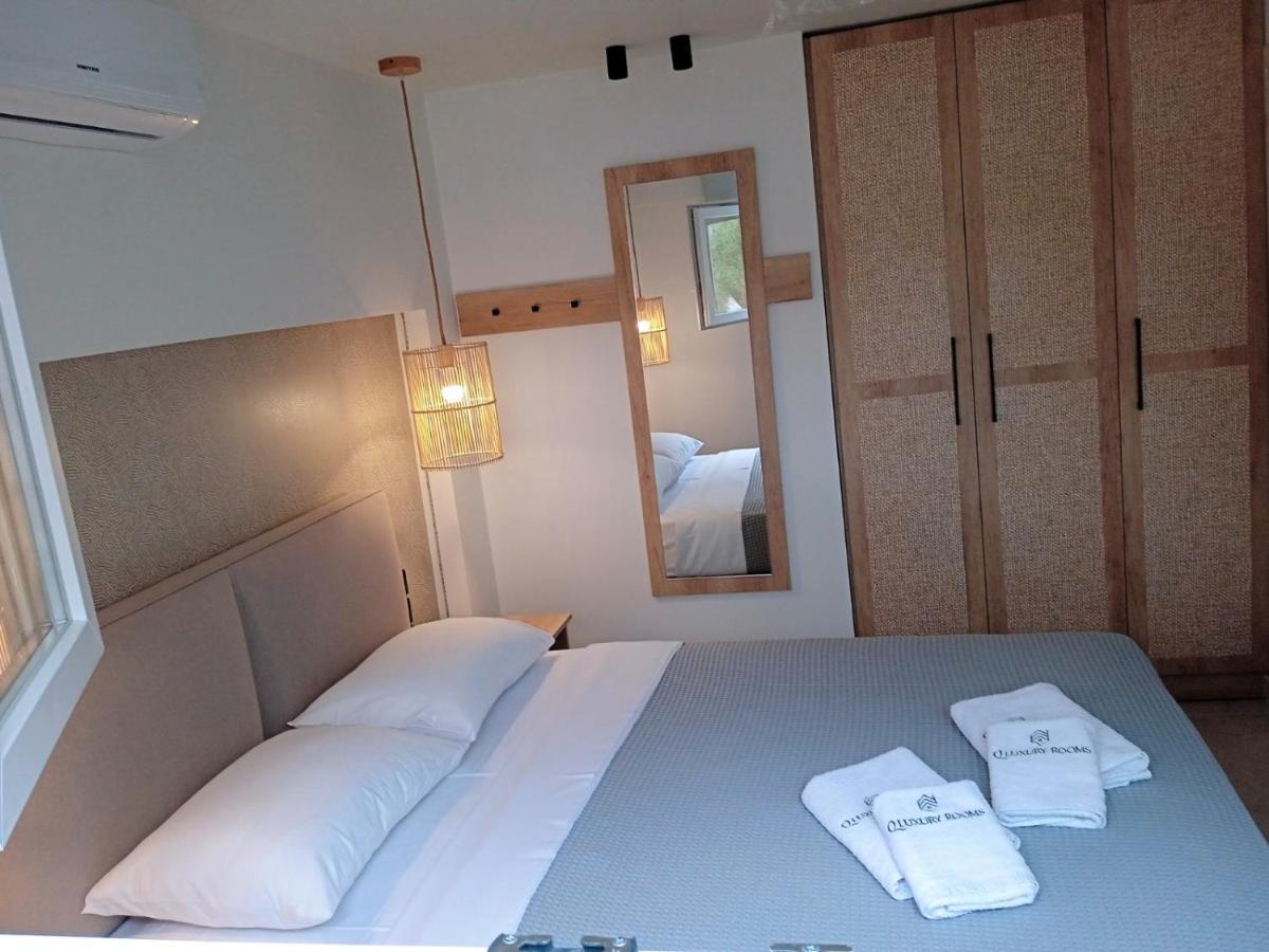 Q Luxury Rooms Paleros Exteriör bild